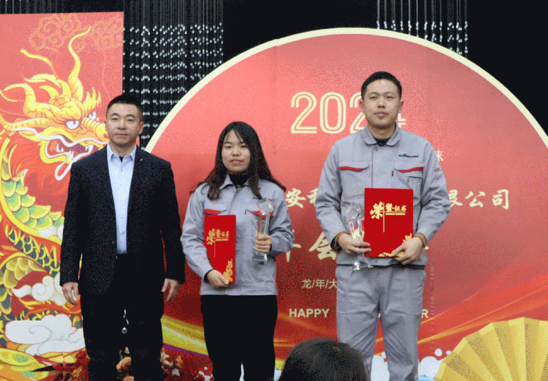 1707210585648741.gif 640 (1).gif